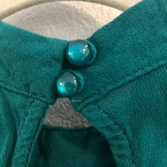 Emerald Cold Shoulder Dress - Picture 3 of 6